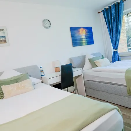 Big 3 Bedrooms At Ground Floor Apartment Hannover